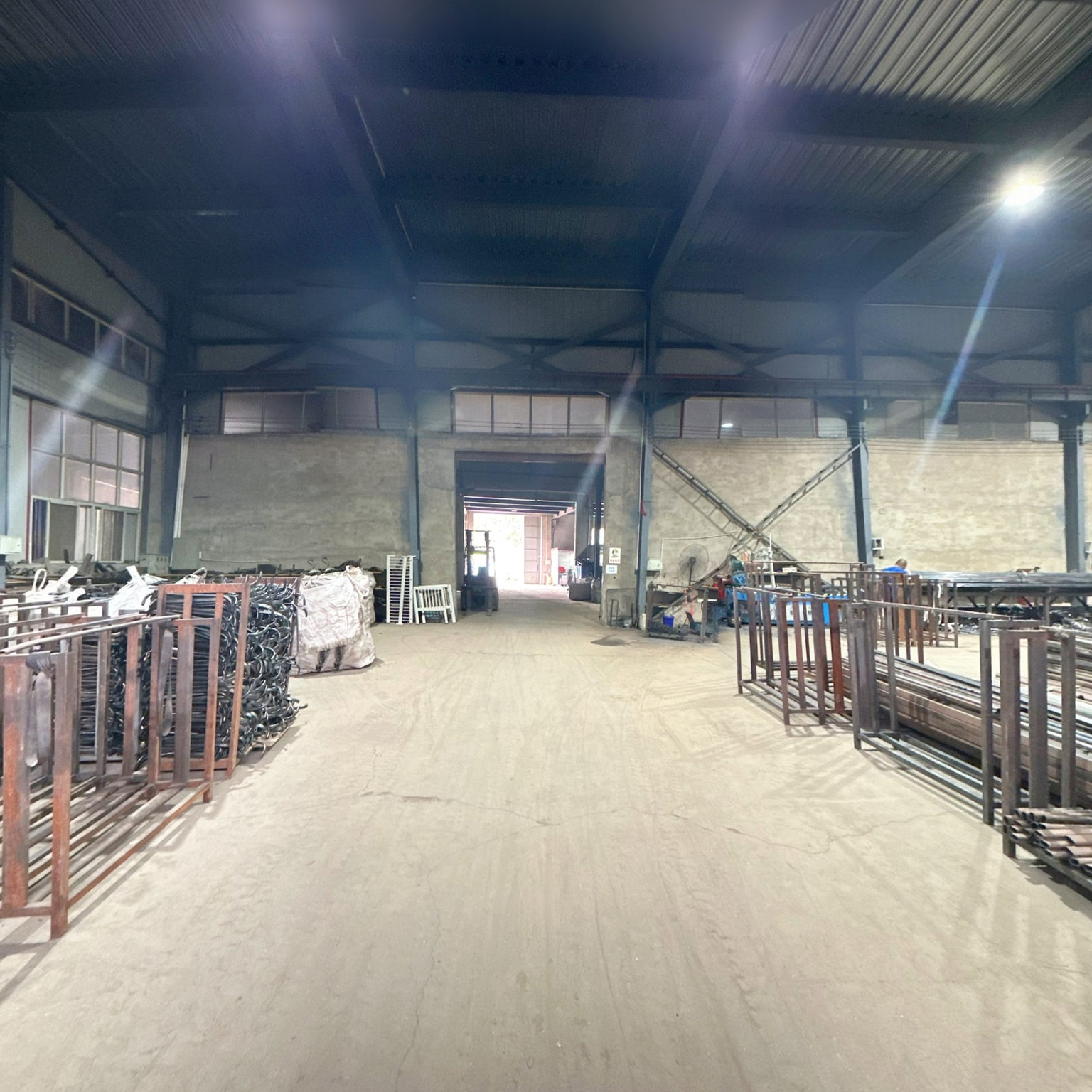 霸州市三合众鑫家具有限责任公司